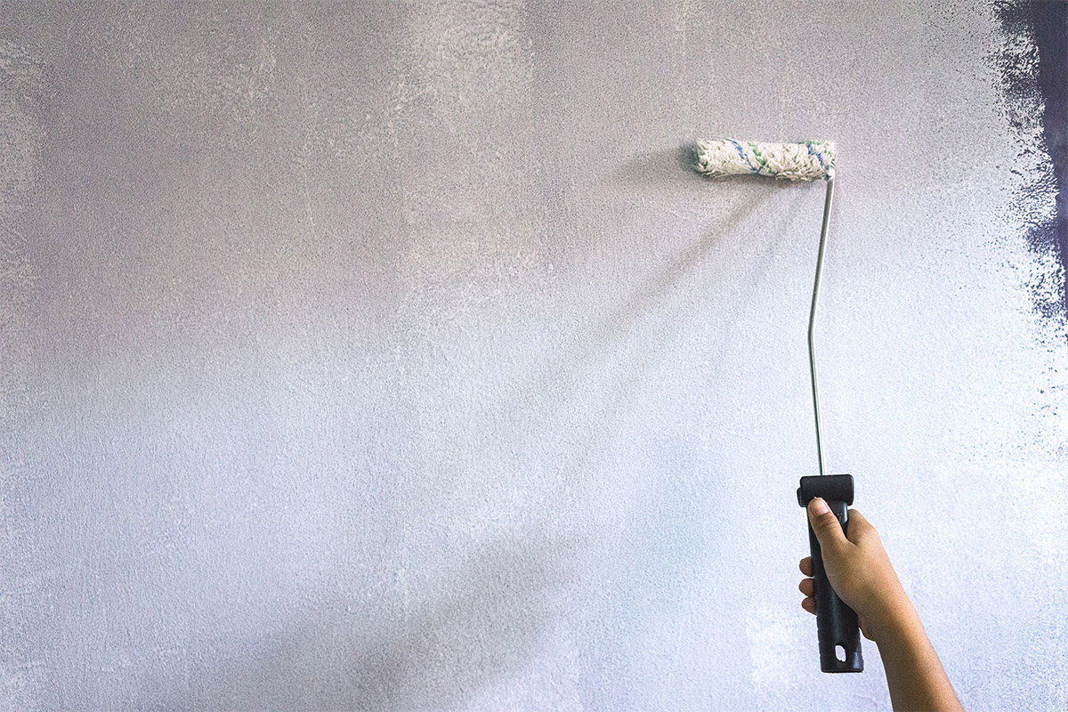 Грунтовка стен перед использованием декоративной штукатурки