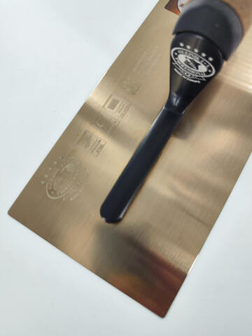 Кельма изогнутая с ручкой алькантара Olejnik Premium Gold Line Alcantara / Олейник